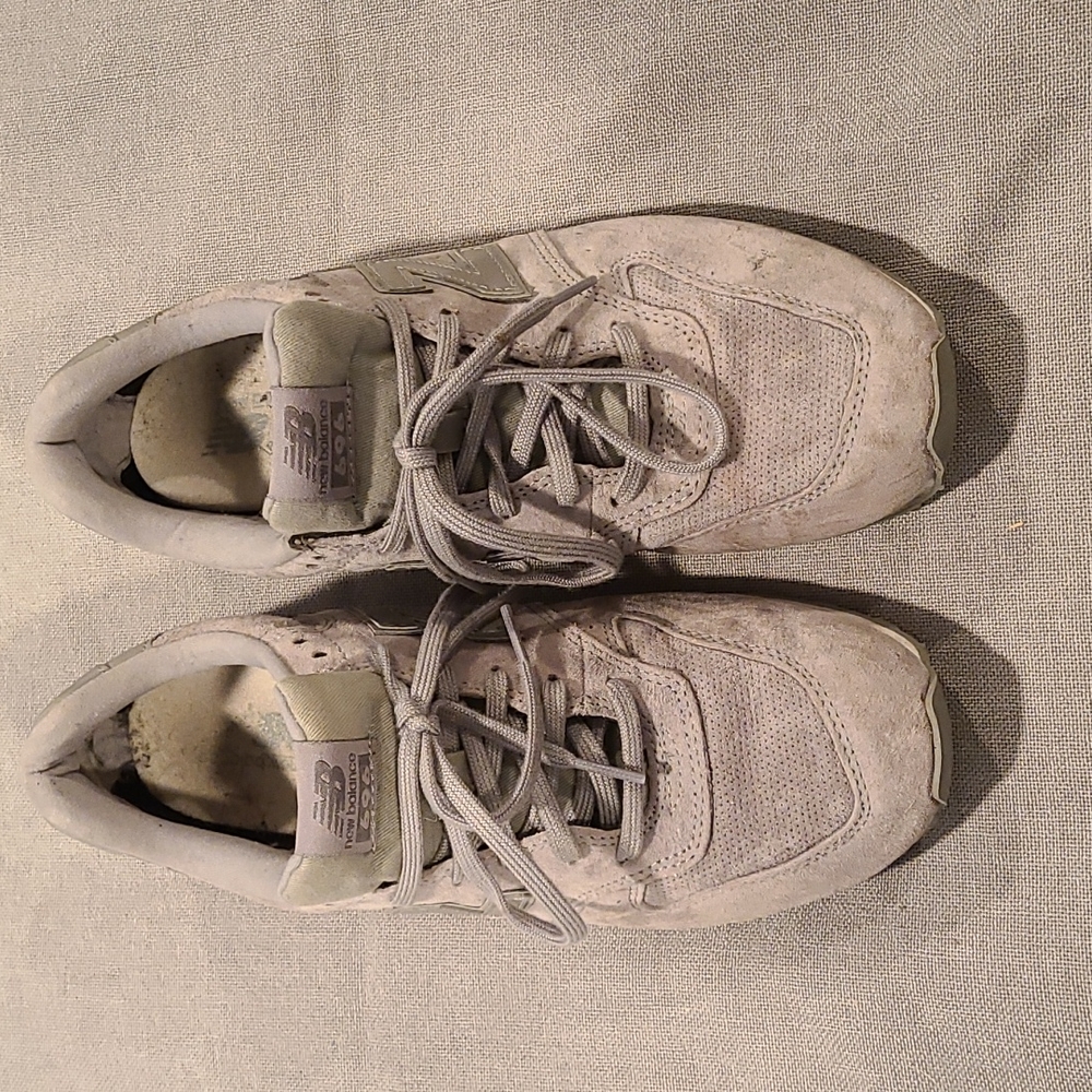 New Balance women's running shoes grey suede size 9.5